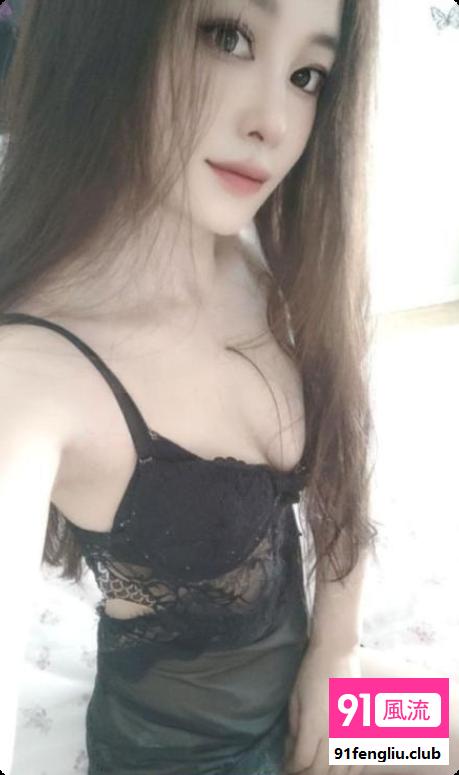 风骚翘臀小姐姐